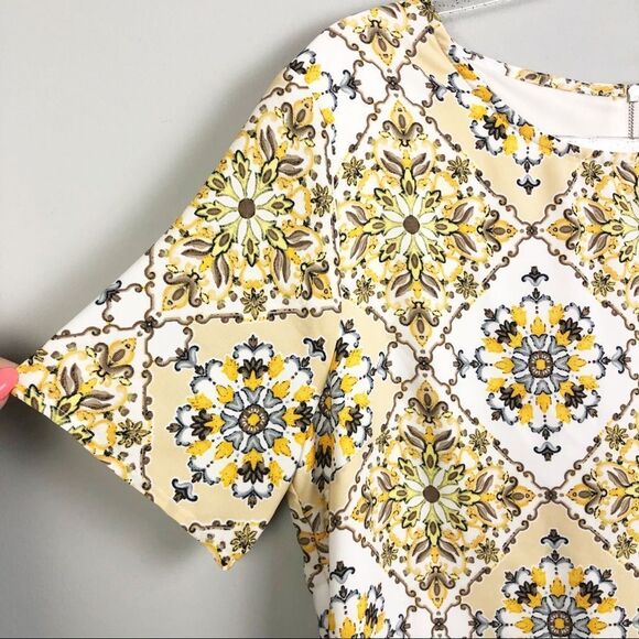 LULU’S | Dandelion Print Short Sleeve Mini Dress Yellow & White Women’s Size M - Picture 7 of 13